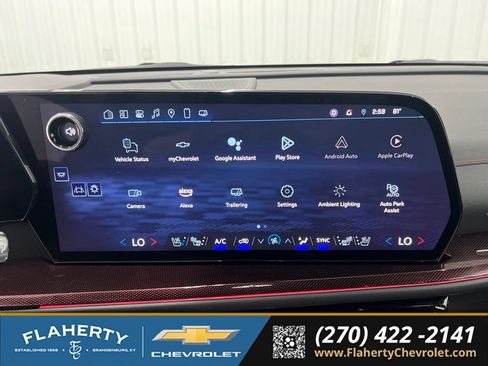 Used 2024 Chevrolet Traverse RS w/ LPO, Floor Liner Package AWD/4WD image 31