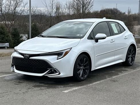 Used 2025 Toyota Corolla XSE image 1