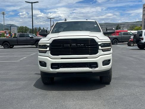 Used 2022 RAM 3500 Laramie AWD/4WD image 8