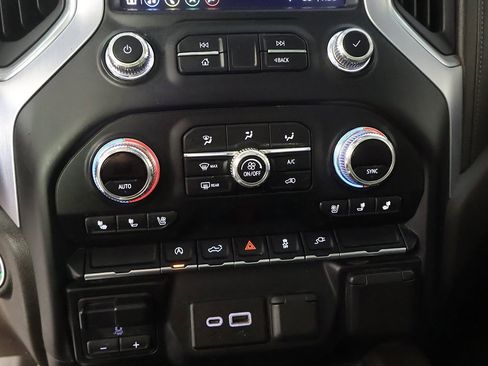 Used 2019 GMC Sierra 1500 SLT image 50