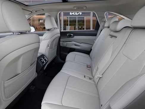 Certified 2026 Kia Sorento S w/ S Panoramic Sunroof Package FWD image 18