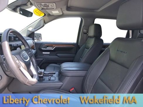 Used 2023 GMC Sierra 1500 Denali w/ Denali Reserve Package AWD/4WD image 13