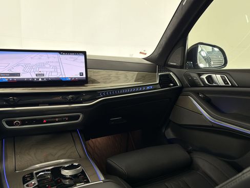 Used 2025 BMW X7 xDrive40i w/ Executive Package AWD/4WD image 29
