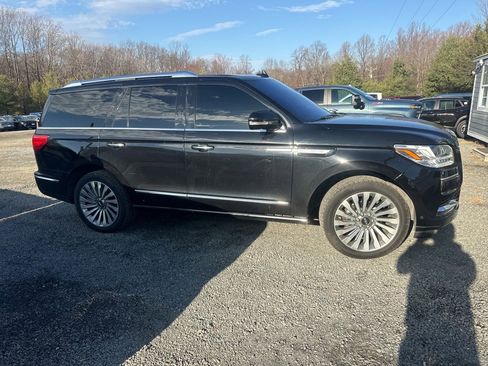 Used 2019 Lincoln Navigator Reserve image 8