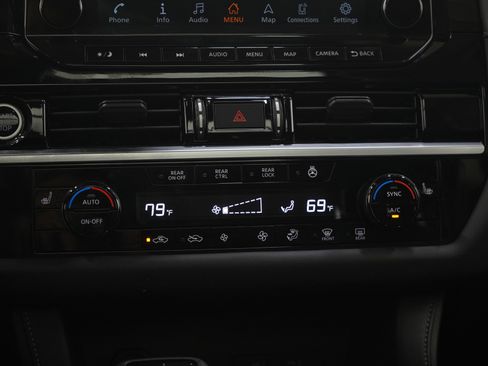 Used 2024 Nissan Pathfinder SL w/ SL Premium Package AWD/4WD image 20