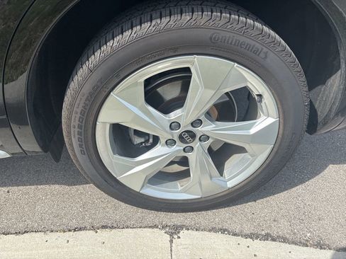 Used 2024 Audi Q5 2.0T Prestige image 21