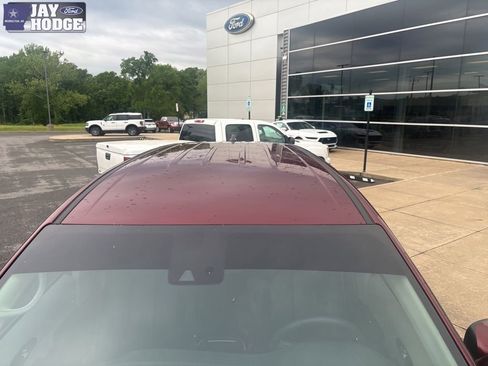 Used 2023 Chrysler Pacifica Touring-L FWD image 24