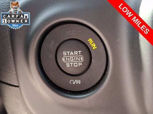 Used 2022 Jeep Wrangler Unlimited Sahara w/ Cold Weather Group AWD/4WD image 23