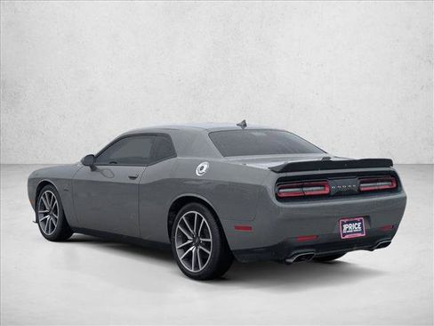 Used 2023 Dodge Challenger R/T RWD image 8