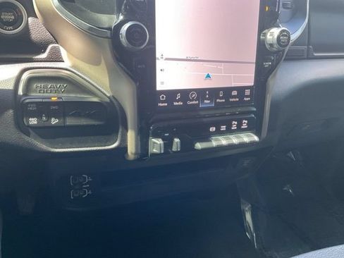 Used 2023 RAM 2500 Laramie AWD/4WD image 19