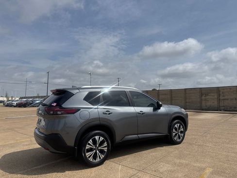 Certified 2023 Nissan Rogue SV w/ SV Premium B Package FWD image 21
