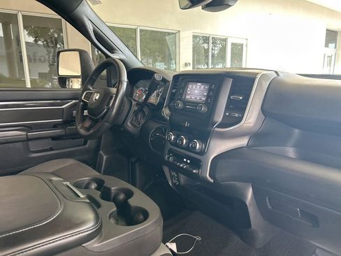 Used 2024 RAM 3500 Big Horn image 24