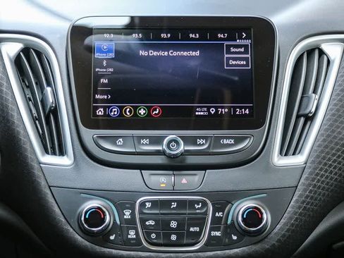 Used 2023 Chevrolet Malibu LT image 14