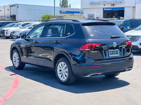 Used 2018 Volkswagen Tiguan S FWD image 2