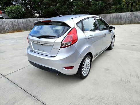 Used 2016 Ford Fiesta Titanium image 4