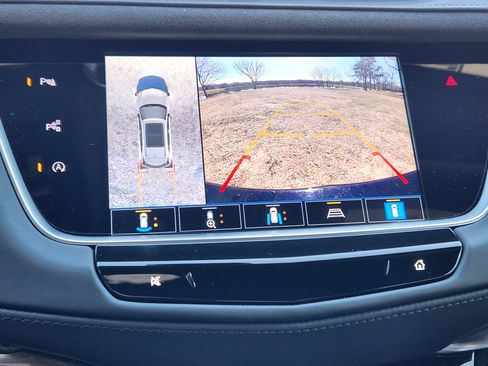 Certified 2023 Cadillac XT5 Sportv w/ Platinum Package image 18