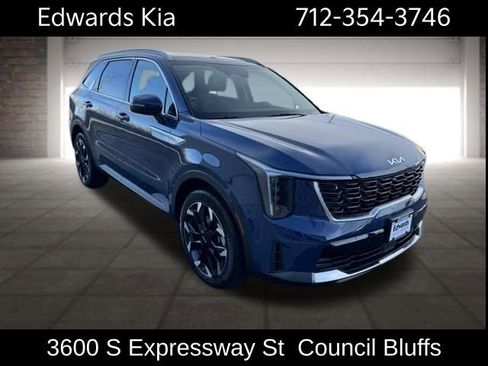 New 2025 Kia Sorento EX w/ Panoramic Sunroof Package image 3