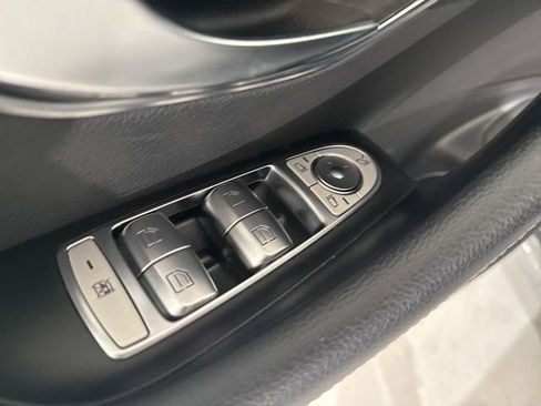 Used 2022 Mercedes-Benz E 350 Sedan image 22