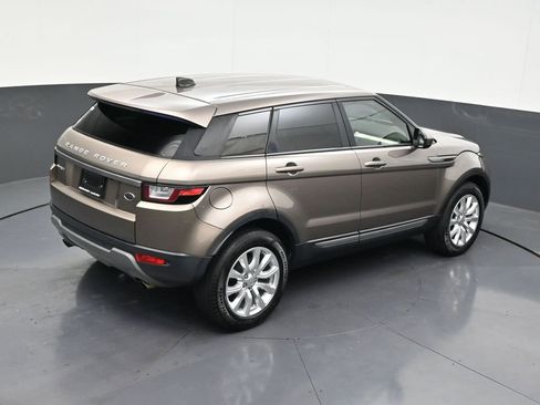 Used 2017 Land Rover Range Rover Evoque SE AWD/4WD image 18