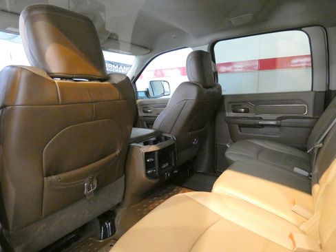 Used 2021 RAM 2500 Limited AWD/4WD image 26