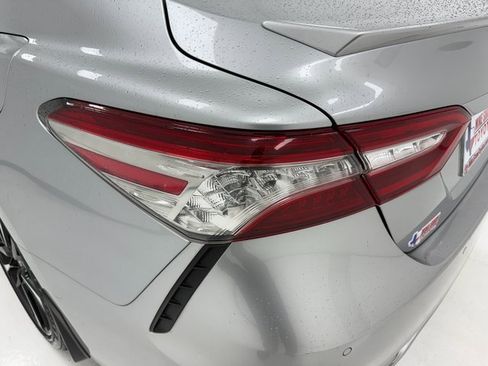 Used 2018 Toyota Camry XSE image 36
