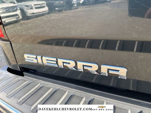 Used 2017 GMC Sierra 1500 SLE w/ SLE Value Package image 35