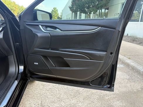 Used 2013 Cadillac XTS w/ Rear Seat Comfort Package FWD image 29