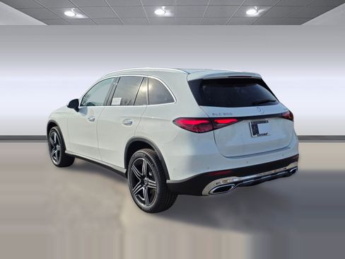 Used 2026 Mercedes-Benz GLC 300 4MATIC image 3