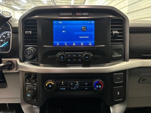 Used 2022 Ford F150 XLT w/ Trailer Tow Package AWD/4WD image 18