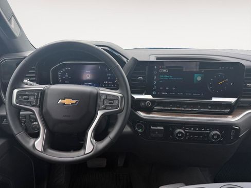 Used 2026 Chevrolet Silverado 1500 LT AWD/4WD image 13