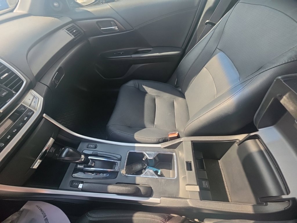 Used 2013 Honda Accord EX-L image 23
