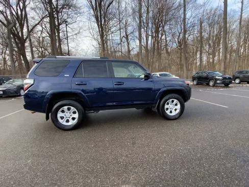 Used 2020 Toyota 4Runner SR5 image 11