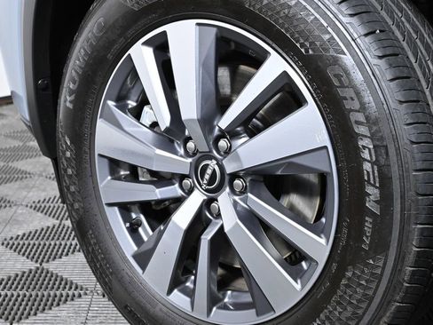 Certified 2024 Nissan Pathfinder SL image 29