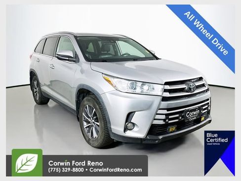 Used 2019 Toyota Highlander XLE AWD/4WD image 1