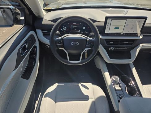 New 2026 Ford Explorer Platinum w/ LUX Leather Package AWD/4WD image 14