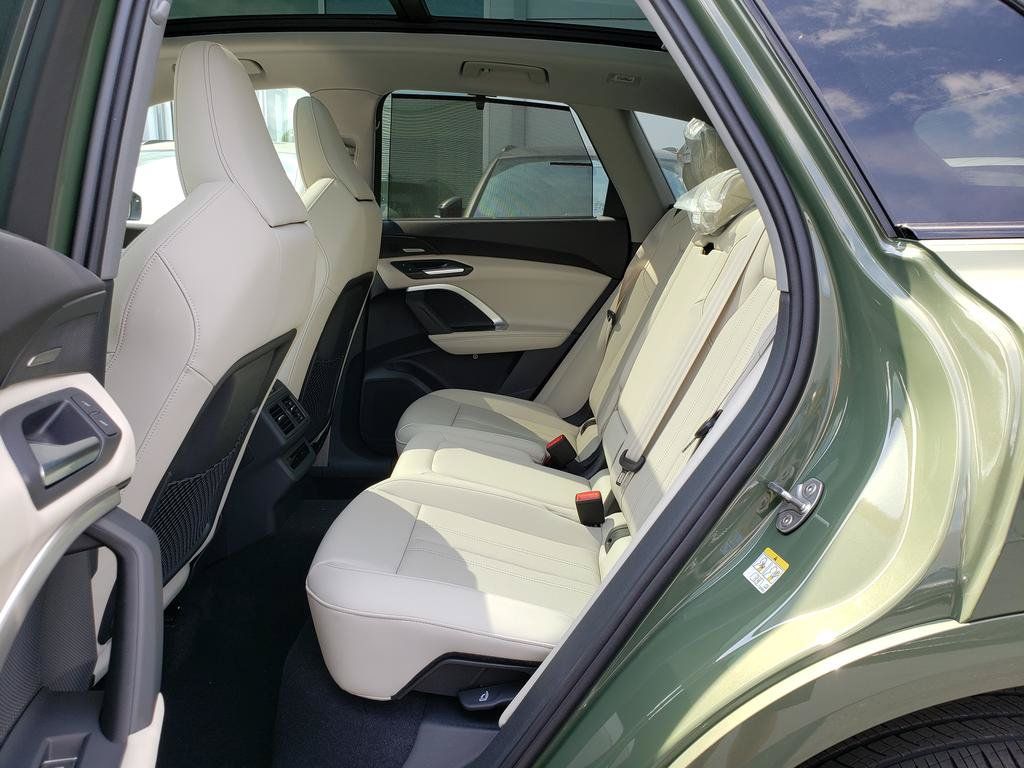 New 2026 Audi Q5 Premium Plus AWD/4WD image 8