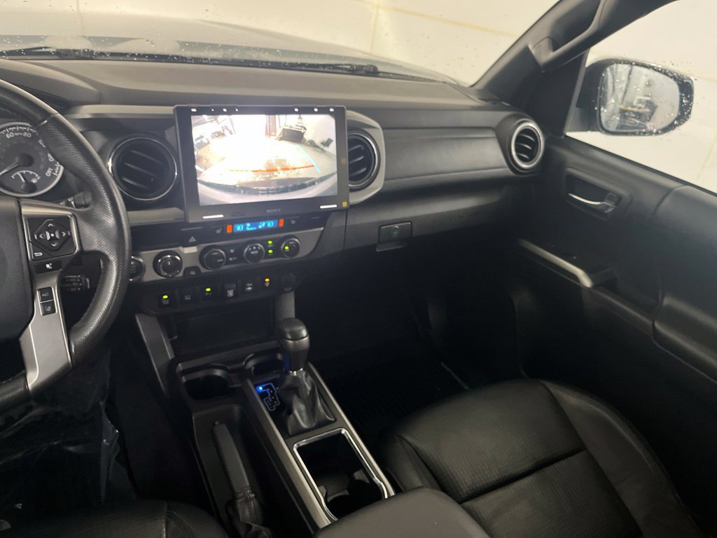 Used 2019 Toyota Tacoma Limited AWD/4WD image 31