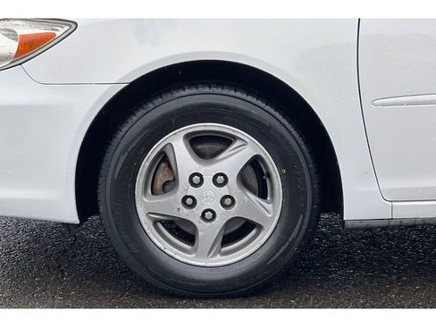 Used 2002 Toyota Camry LE image 24