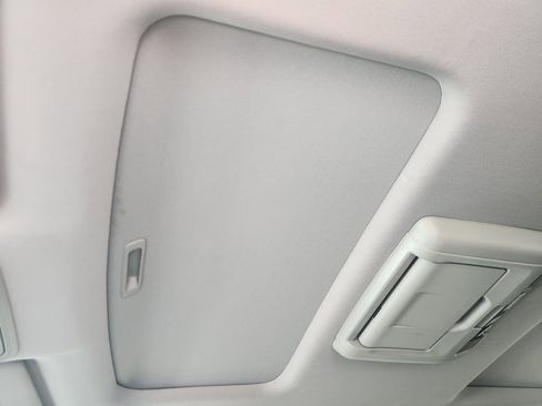 Used 2017 Honda Pilot Elite image 26