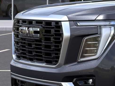 New 2026 GMC Yukon XL Denali w/ Denali Reserve Package AWD/4WD image 13