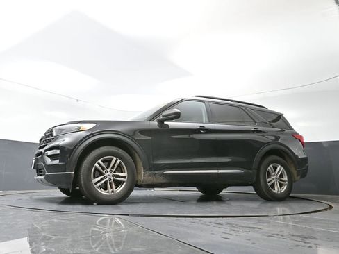 Used 2022 Ford Explorer XLT w/ Equipment Group 202A image 22