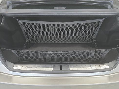 Used 2023 Lexus LS 500 w/ Accessory Package (Z2) RWD image 16