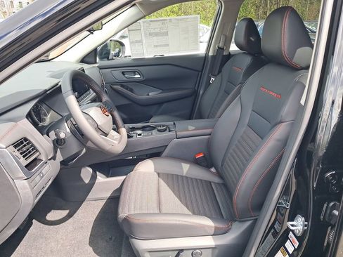 New 2026 Nissan Rogue SV AWD/4WD image 10