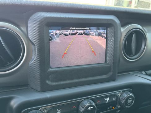Used 2019 Jeep Wrangler Unlimited Sport S AWD/4WD image 31
