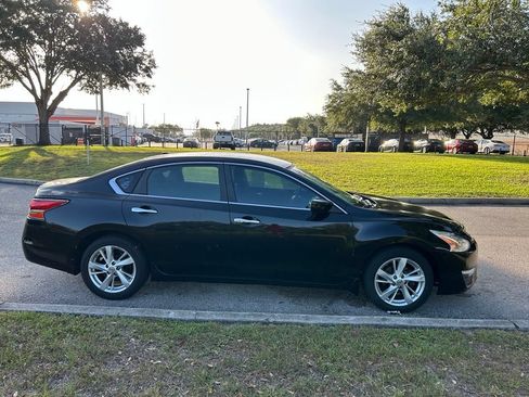 Used 2013 Nissan Altima 2.5 SV FWD image 7