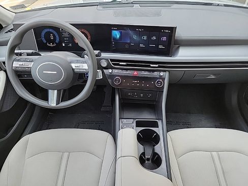 Used 2025 Hyundai Sonata SEL FWD image 15
