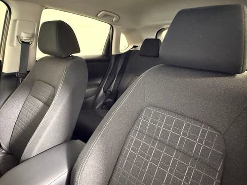 Used 2025 Honda HR-V LX image 28