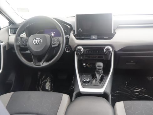 Used 2024 Toyota RAV4 XLE image 2