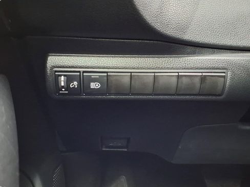 Used 2025 Toyota Corolla LE FWD image 17