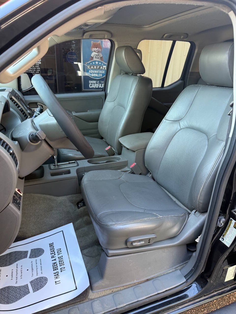 Used 2015 Nissan Frontier SL w/ Moonroof Package RWD image 11